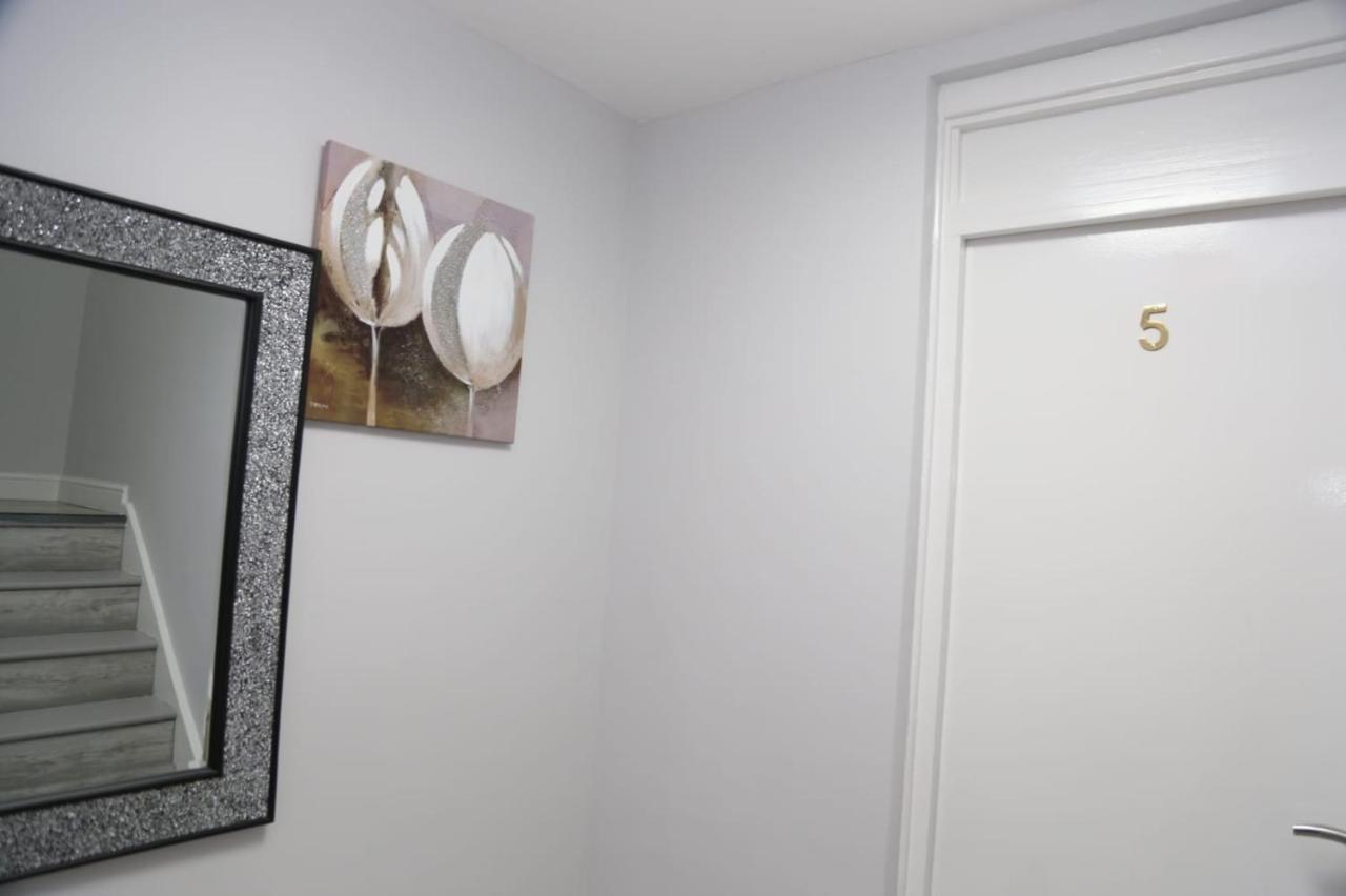 A A Guest Rooms Woolwich Λονδίνο Εξωτερικό φωτογραφία